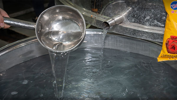 看花接酒入門技：跟著文章練，新手也能快速上手！